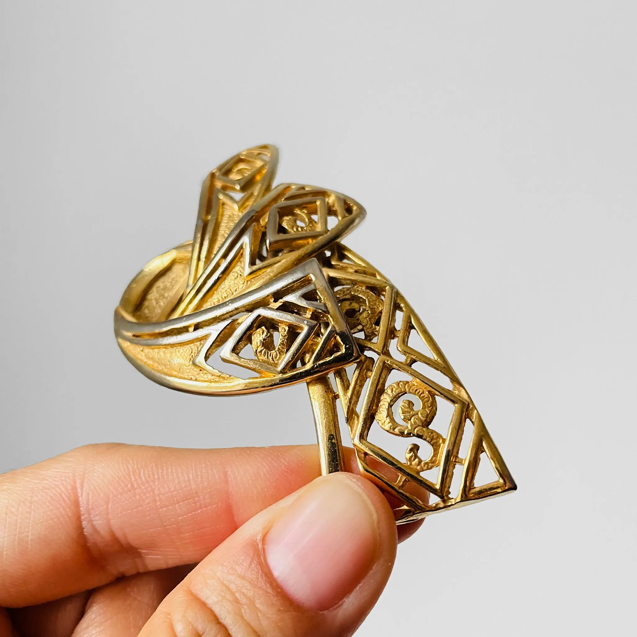 1940s Ribbon Brooch
