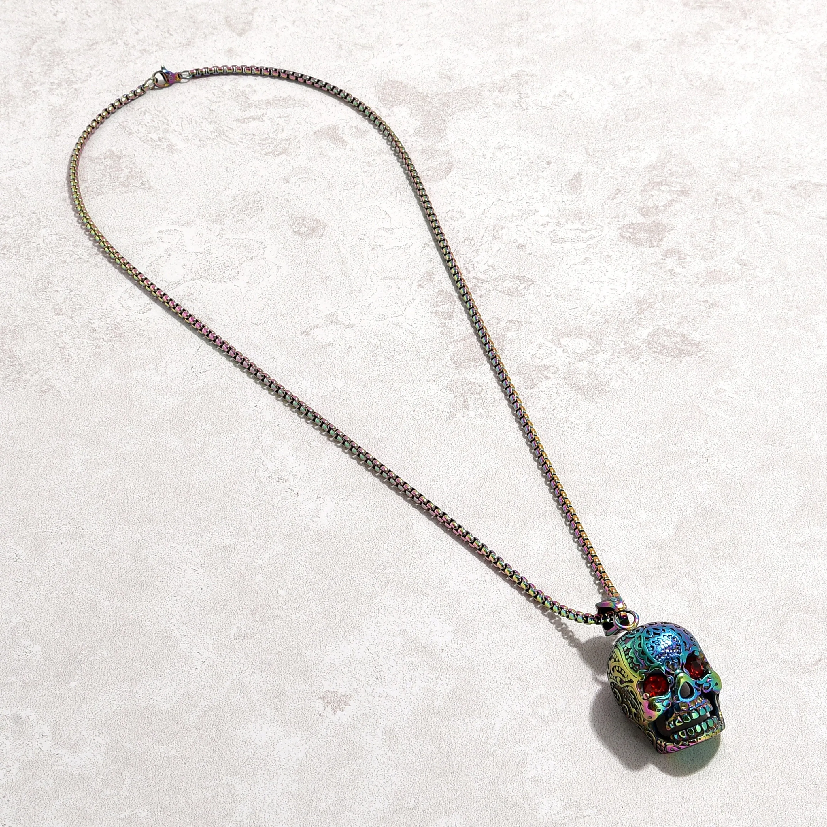 Aurora Borealis Skull Steel Hearts Necklace