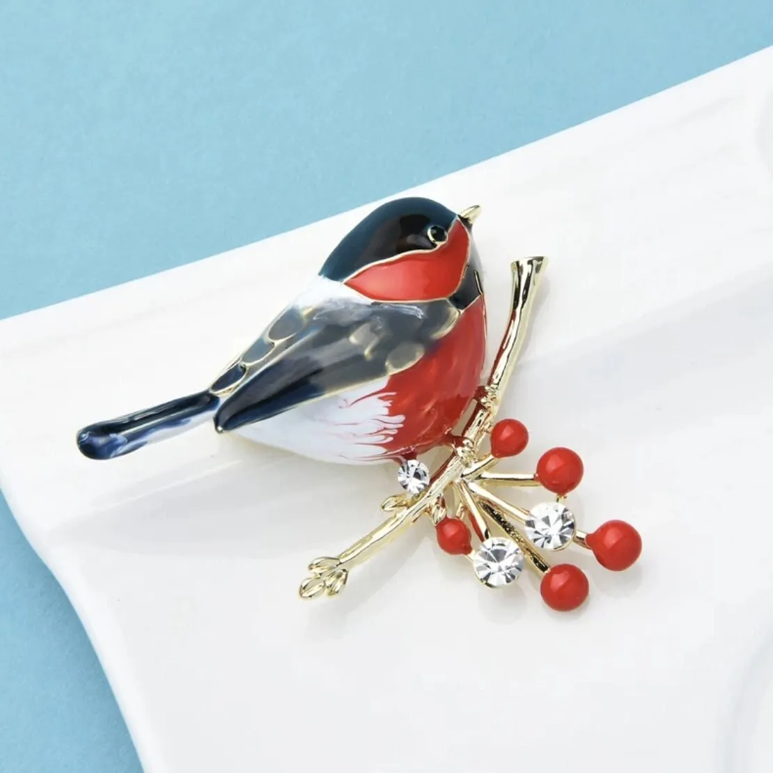 Lovely bird brooch vintage look gold plated  suit coat broach collar new pin ggg