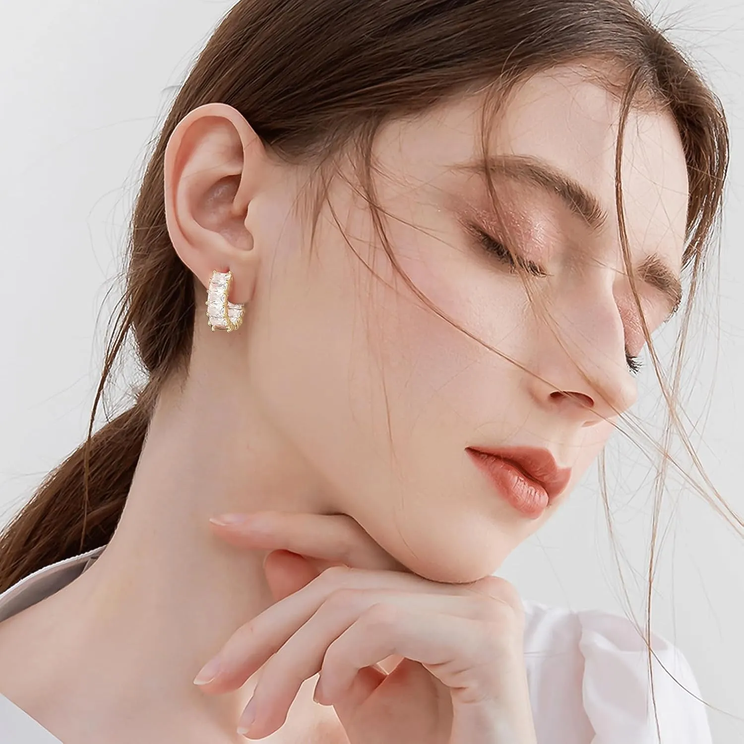 Mesovor Gold Cubic Zirconia Hoop Earrings for Women Trendy, 18K Gold Plated Huggie Hoops Earrings | Green Black Red Stones Earrings Jewelry Gifts