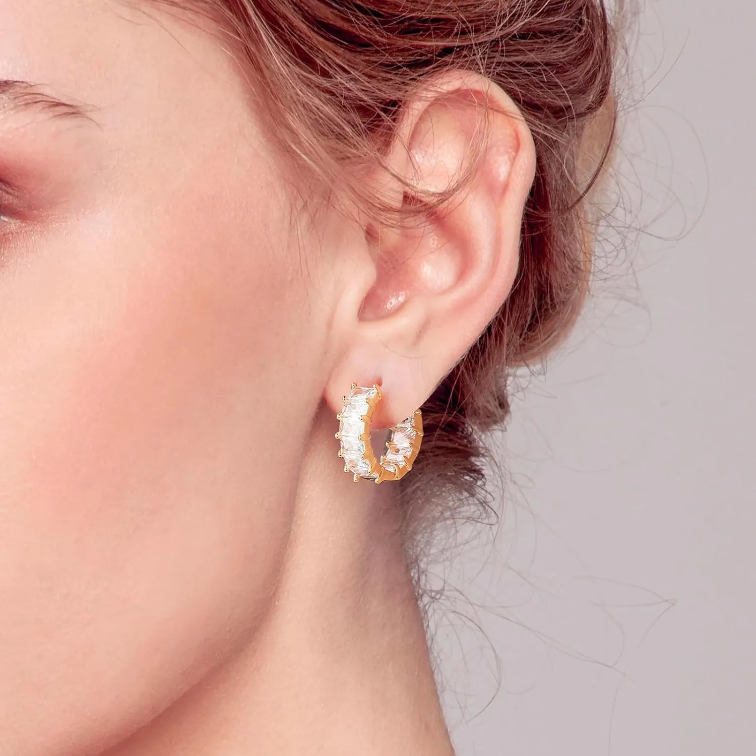 Mesovor Gold Cubic Zirconia Hoop Earrings for Women Trendy, 18K Gold Plated Huggie Hoops Earrings | Green Black Red Stones Earrings Jewelry Gifts