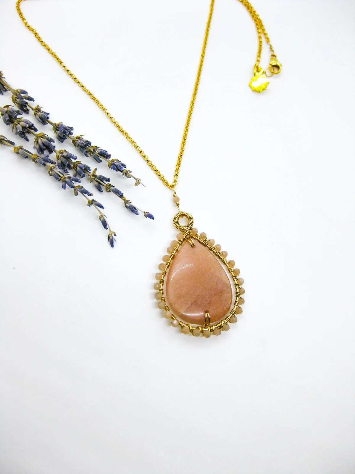 Peony: Peach Moonstone 22 Necklace - n605oak