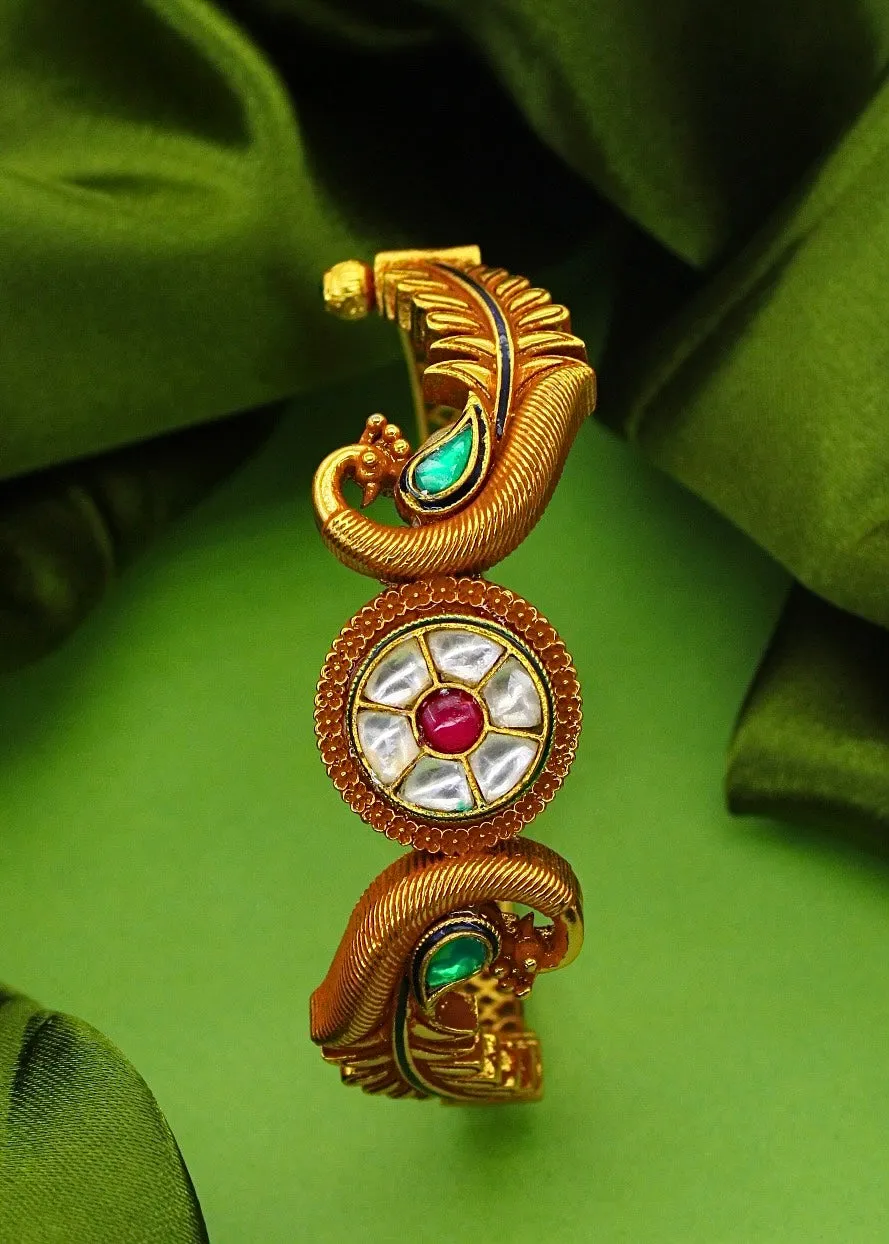 RAVISHING KUNDAN BRACELET