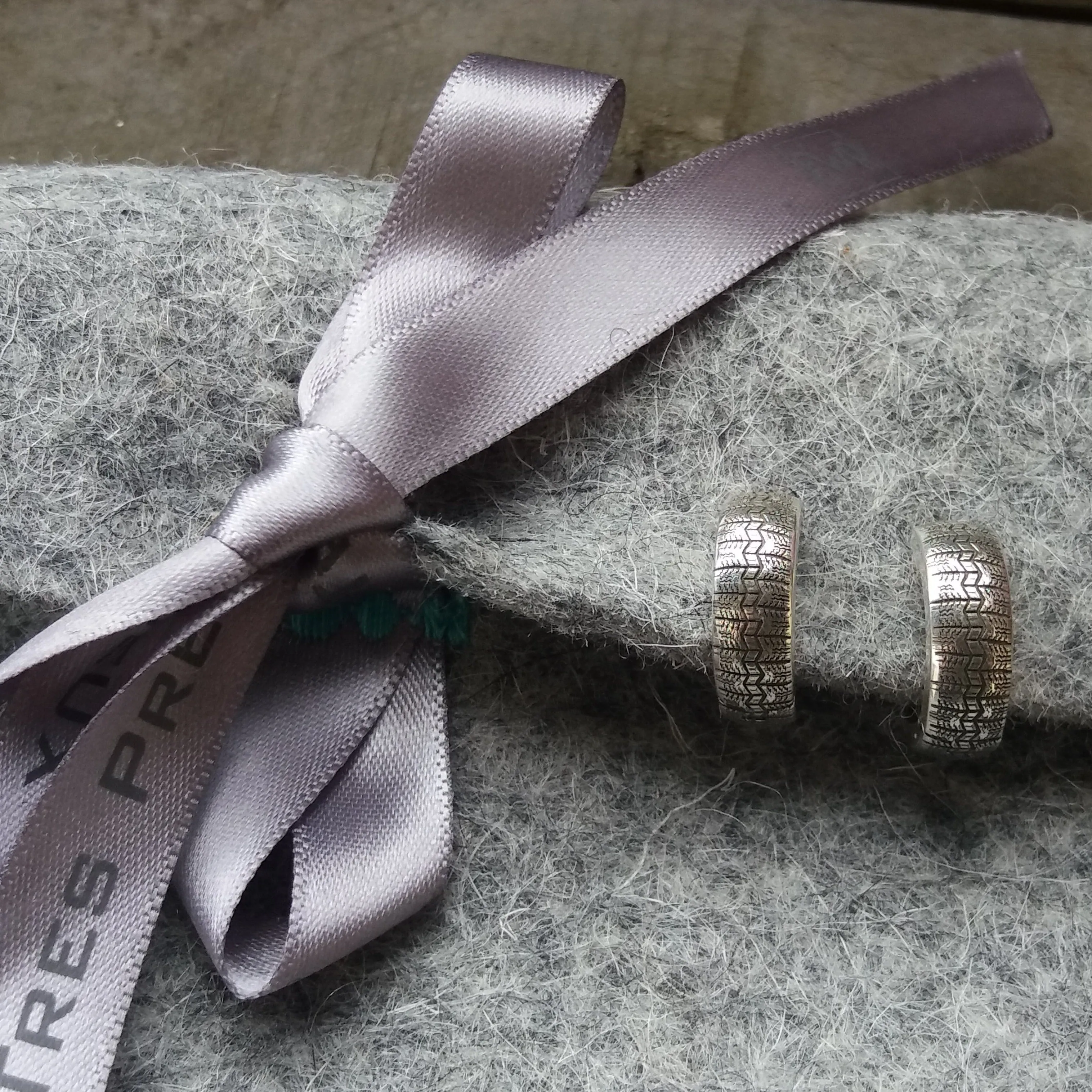 Tire ring earrings