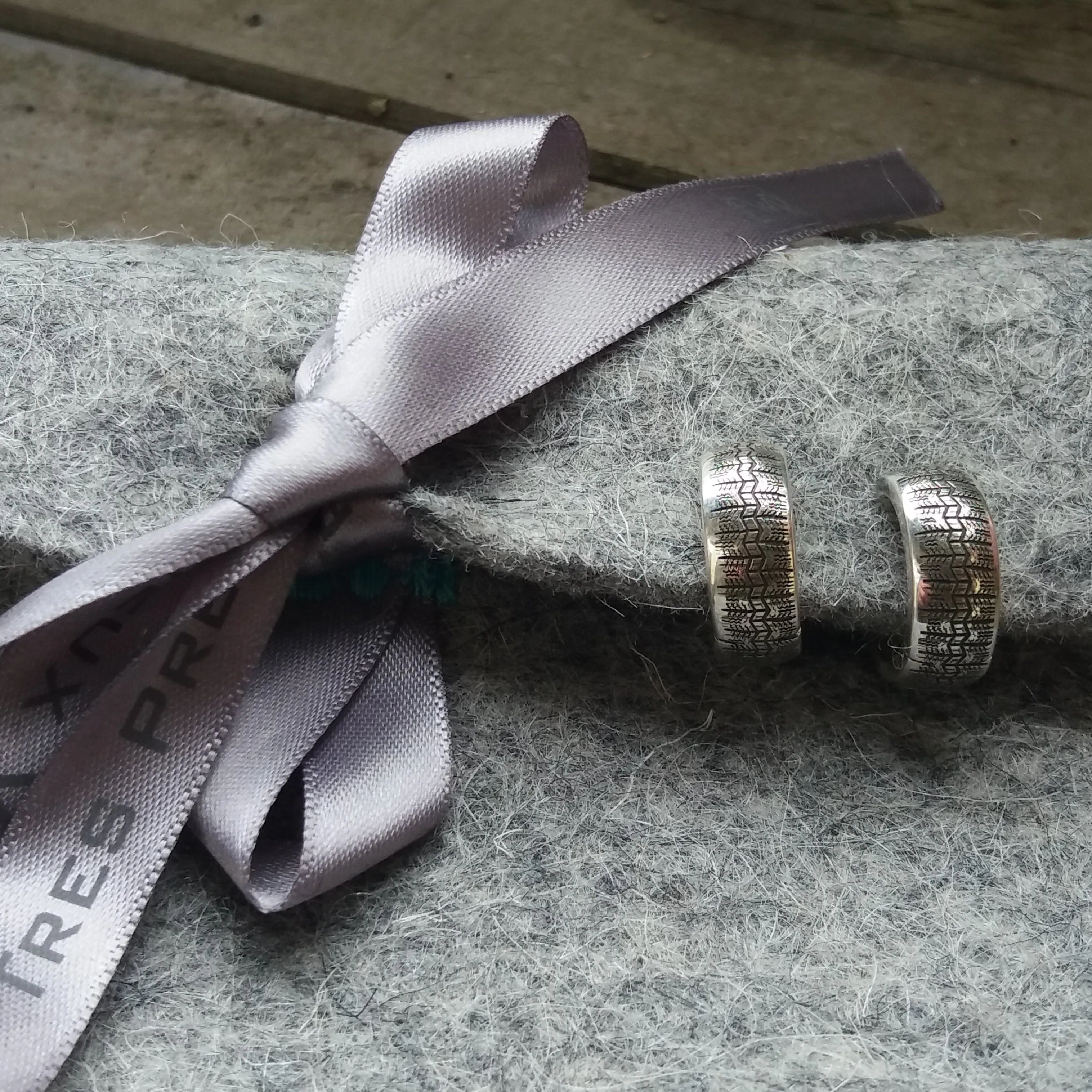 Tire ring earrings