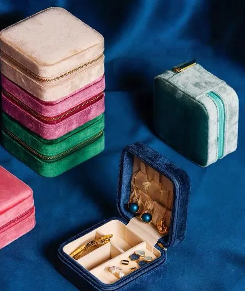 Vintage-Inspired Portable Velvet Travel Jewelry Box